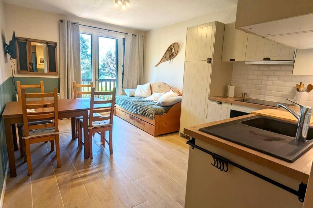 Cozy Appartement Avec Vue Sur Montagne Bourisp ภายนอก รูปภาพ